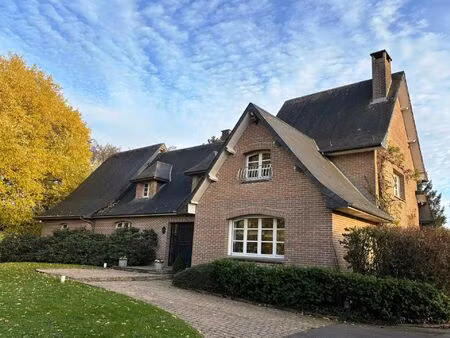 vente maison 12 pièces 275 m2 à haut-lieu