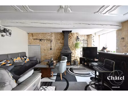 proche verberie- 3 chambres avec cour privative - ecole