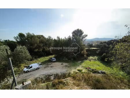 terrain à bâtir d'environ 1390 m²  hors lotissement  libre constructeur - aramon