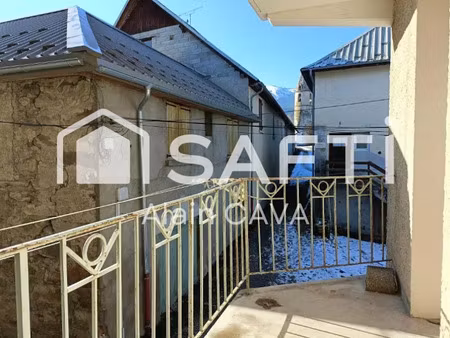 vente maison 8 pièces 240 m² à selonnet (04140)  225 000 €