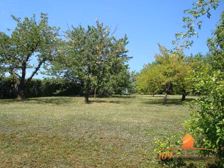 vente terrain 715 m² légny (69620)