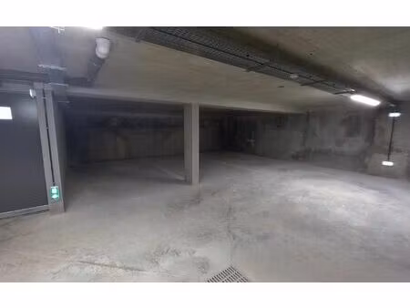 stationnement la crau 13.35 m² t- à vendre  15 000 €