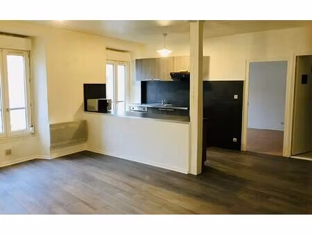 location appartement  m² t-2 à saint-pierre-lès-nemours  693 €