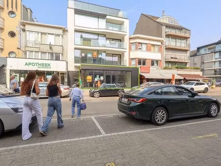 bien professionnel à louer à sint-idesbald € 1.950 (l027u) | zimmo