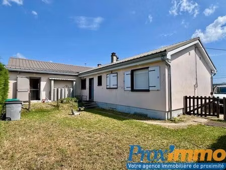 vente commerce 211 m² saint-étienne-de-saint-geoirs (38590)