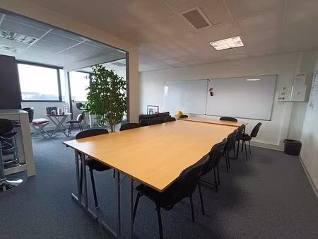 location bureau poitiers 100 m²