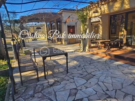 local commercial de 270 m² à oraison