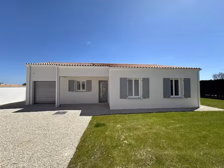 vente locaux professionnels 4 pièces 101 m² à meschers-sur-gironde (17132)  472 500 €