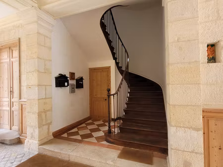 rare : appartement en rdc de 97 m² en plein coeur de ville de jonzac