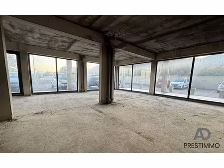 location locaux professionnels 80 m² à furiani (20600)  1 500 €