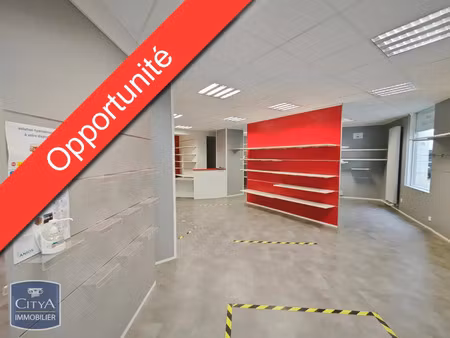 local commercial à vendre 126 m² - saumur (49) - 263 000€