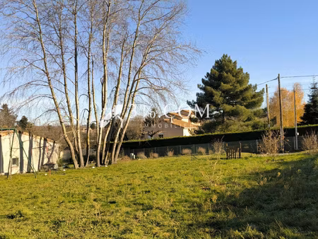 terrain à bâtir viabilisé de 1400m2