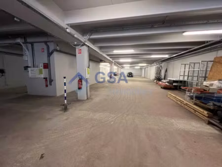 a louer  local pour stockage/activité légère