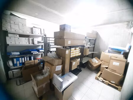 location entrepôt / local industriel  40.00m²  fort