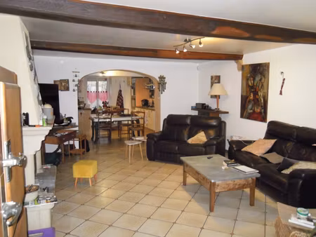 maison de 410 m2 sh avec un appartement et un terrain à mazerny