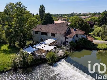 vente maison à verteuil-sur-charente (16510) : à vendre / 1600m² verteuil-sur-charente