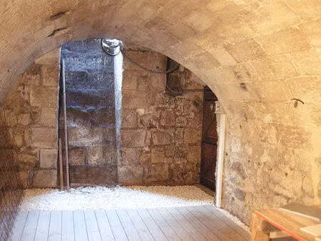 vente garage 27 m² bordeaux (33000)