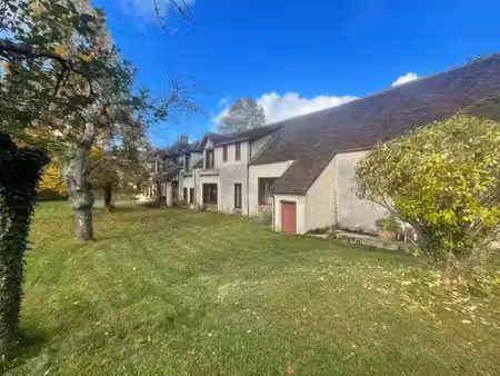 grande propriete avec dependances  7720m2 terrain