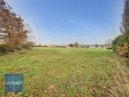 terrain combourtillé à vendre