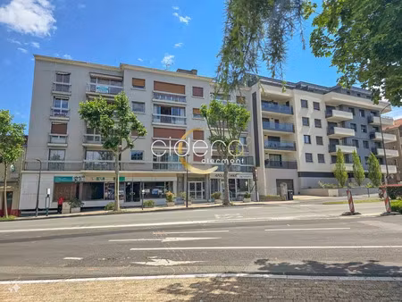 local commercial bureaux a vendre