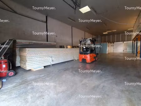 local d'activites a louer