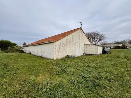 vente parking 160 m² à meschers-sur-gironde (17132)  159 000 €