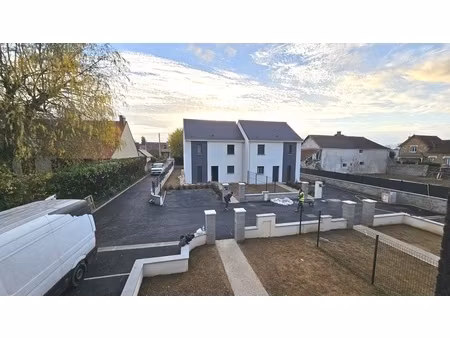 maison à vendre 4 pièces proche de thoiry proche (78)