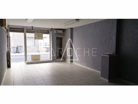 vente locaux professionnels 67.66 m² à elne (66200)  70 000 €