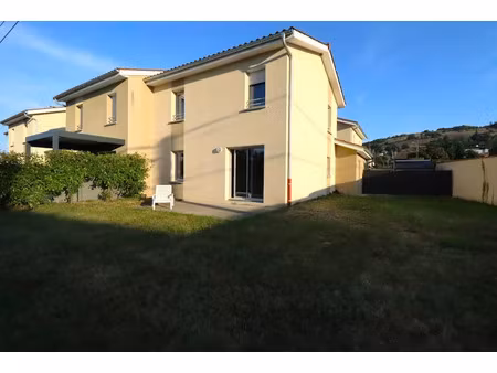 location meublée maison 4 pièces 89.46 m² à la côte-saint-andré (38260)  1 150 €