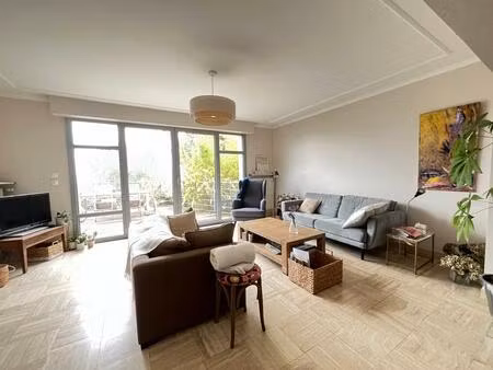 proche centre ville maison de 4 chambres et bureau