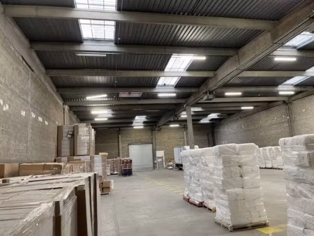 à louer : local d’activité de 1 500 m² – zone d’activité de goussainville