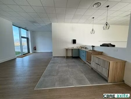 location bureau la motte servolex 526 m²