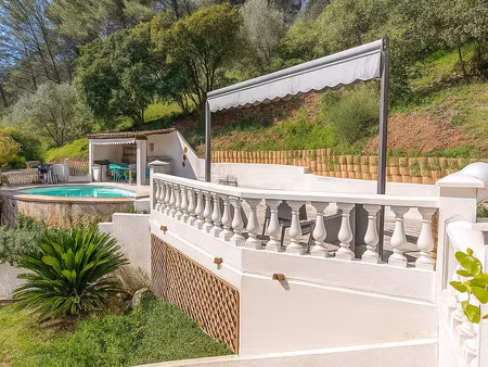 vente maison 6 pièces 190 m² cuers (83390)