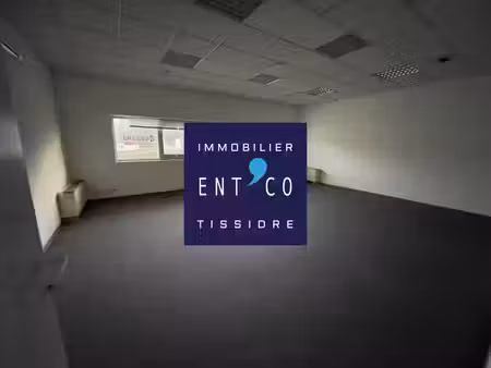 à louer - bureaux de 47 m² à estillac - emplacement strat