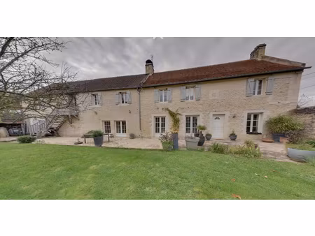 maison en pierre de 210m2