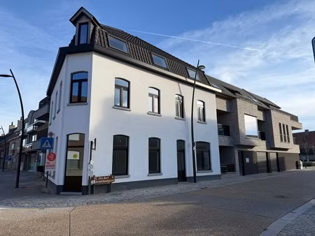 appartement te koop in sint-baafs-vijve met 2 slaapkamers