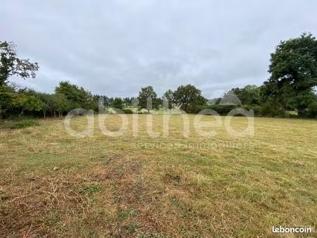 terrain 2000 m² chabanais