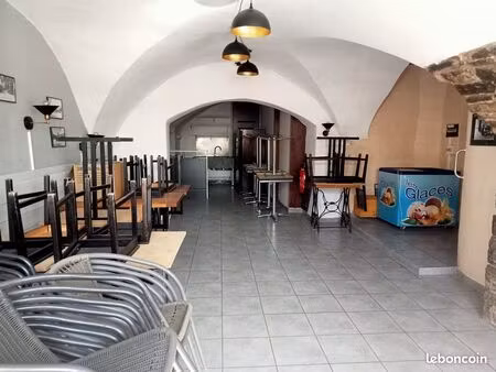 immeuble 213 m² saint hippolyte du fort