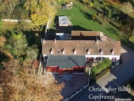 propriété 11 pièces 270 m²