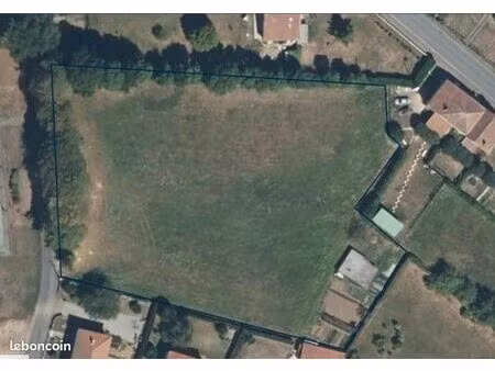 terrain bâtissable de 7000 m2