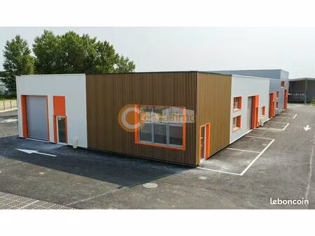 local d'activité 150 m²