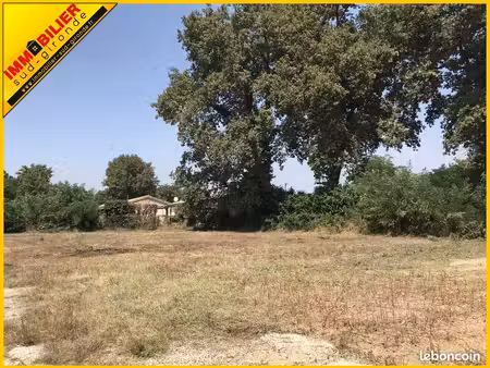 terrain 600 m² roaillan