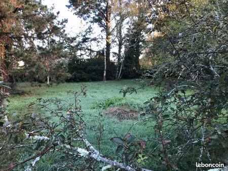 terrain constructible de 730m2