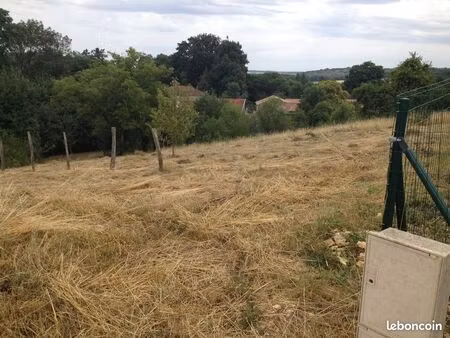 grand terrain à bâtir proche saint dizier
