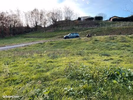 terrain 558 m² liergues