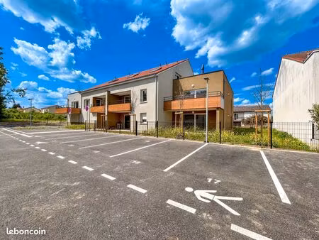 appartement en rdj 63 m² • 3 pièces • 2 chambres • terrasse 11 m² • jardin de 225 m²