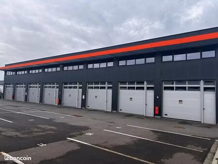 local industriel 96 m²