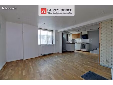 maison de ville 4 pièces 90 m²