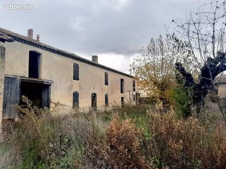 local 400 m² camaret sur aigues