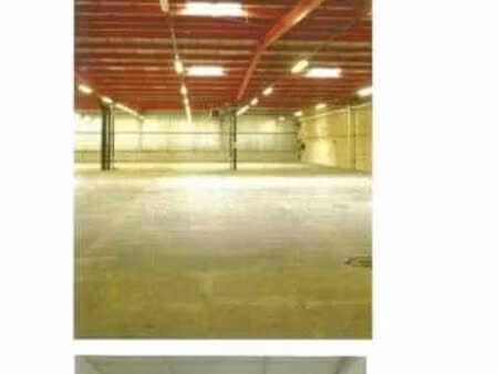 local d'activité 2 080 m²